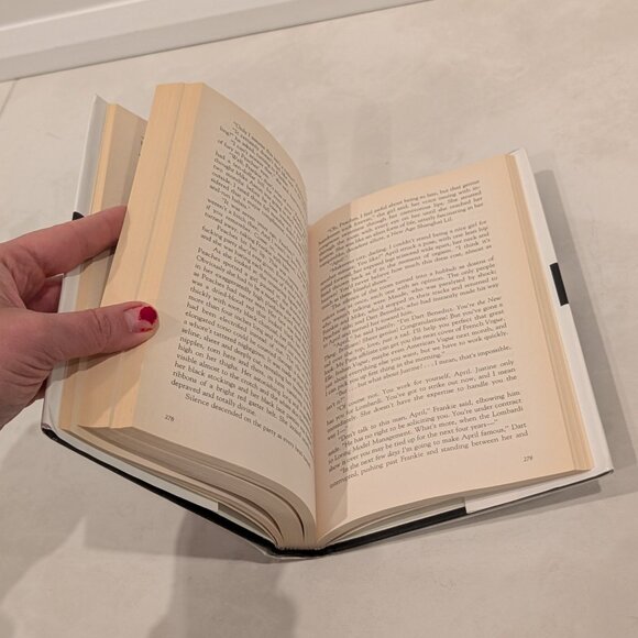 Book 2 of 2: I'll Take Manhattan - Spring Collection A Novel By Judith Krantz - Picture 7 of 9